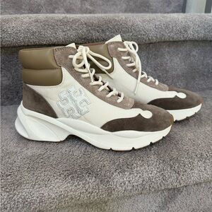 Tory Burch Good Luck Hiker in cream/oakwood 6.5